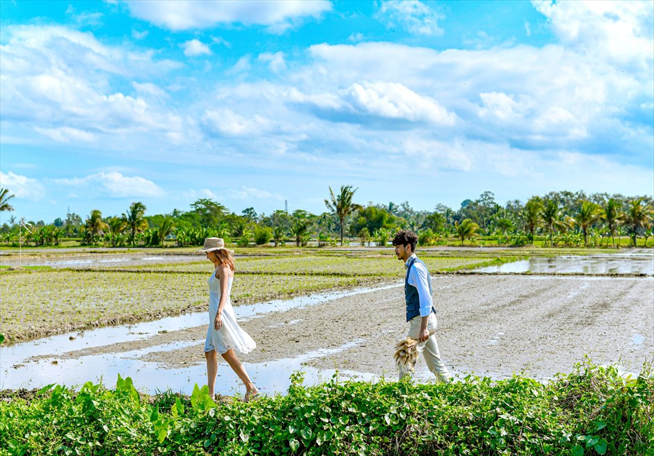 ウブド＆ジンバランサンセット・ビーチ・ロマンティックディナー フォトウェディング