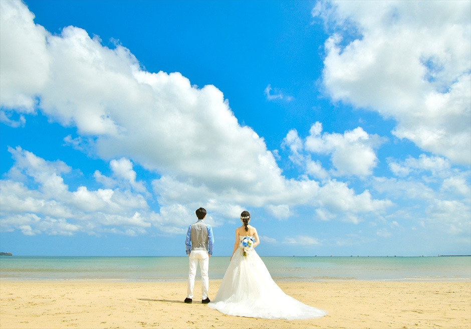 バリ島・ウェディングフォト　ジンバラン・ビーチ・ウブド　挙式前撮影