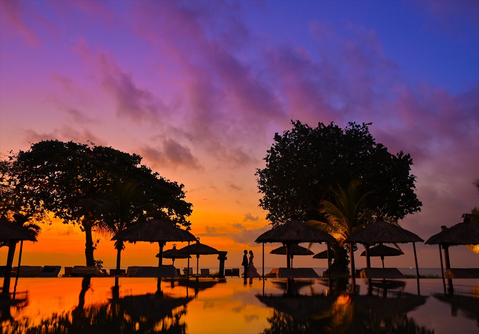 バリ島・ウェディングフォト　ウブド・ジンバラン　サンセット　ロマンティックディナー