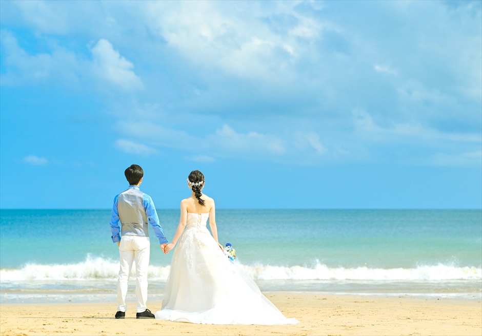 バリ島・ウェディングフォト　ジンバラン・ビーチ・ウブド　挙式前撮影