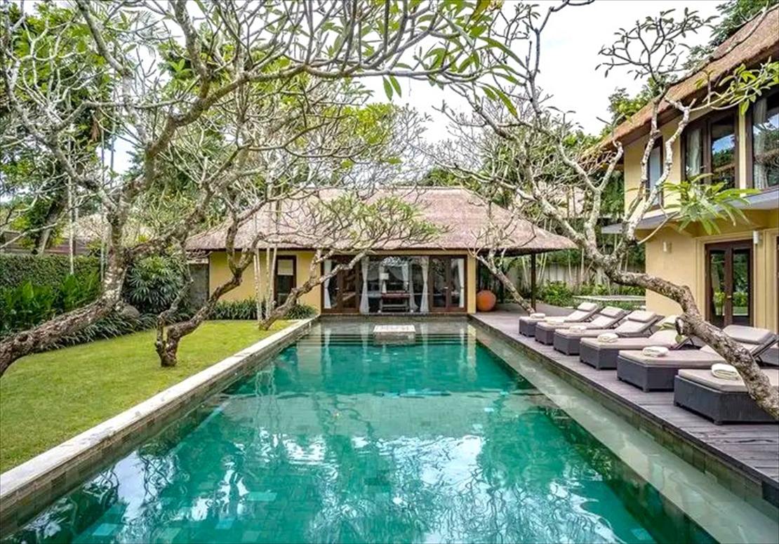 カユマニス・ヌサドゥア・ヴィラ＆スパ デイタイム・フォトウェディング